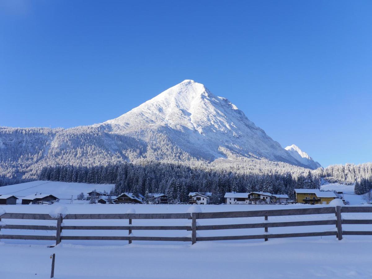 Alpenchalet Im Leutaschtal Exteriör bild